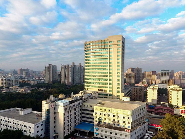 深圳市宝安区石岩人民医院门诊楼、综合楼、罗租社康加固工程项目