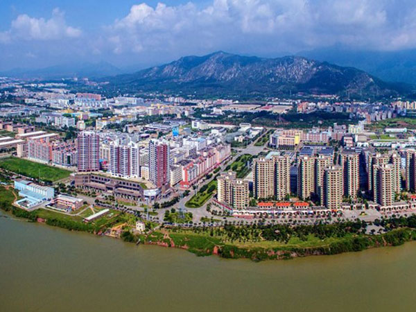 河源市贯彻落实省“一核一带一区”区域发展新格局实施方案